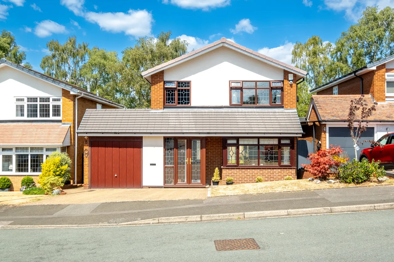 4 bed house for sale — Bushey Close, Sutton Coldfield, Sutton Coldfield, B74 3JG