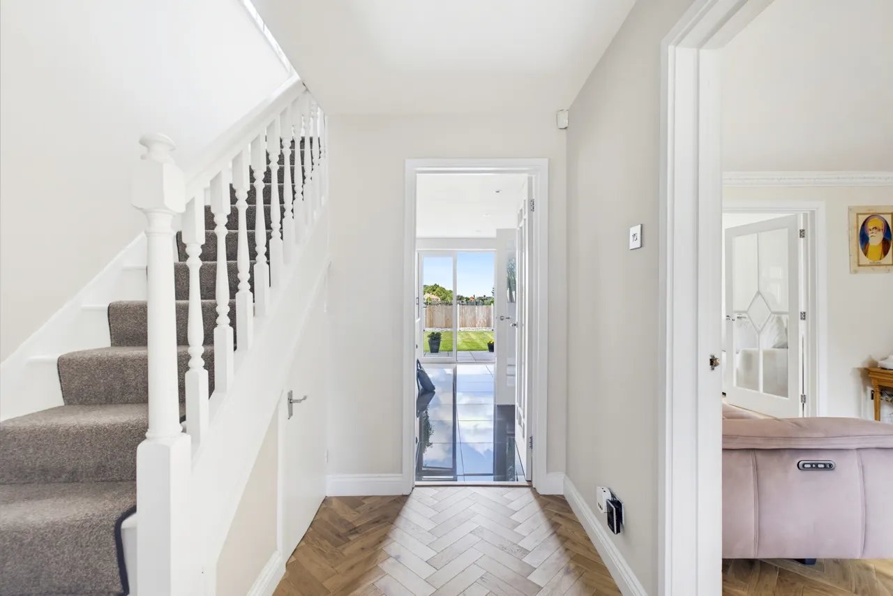Bushey Close, Sutton Coldfield, Sutton Coldfield, B74 3JG, photo 20