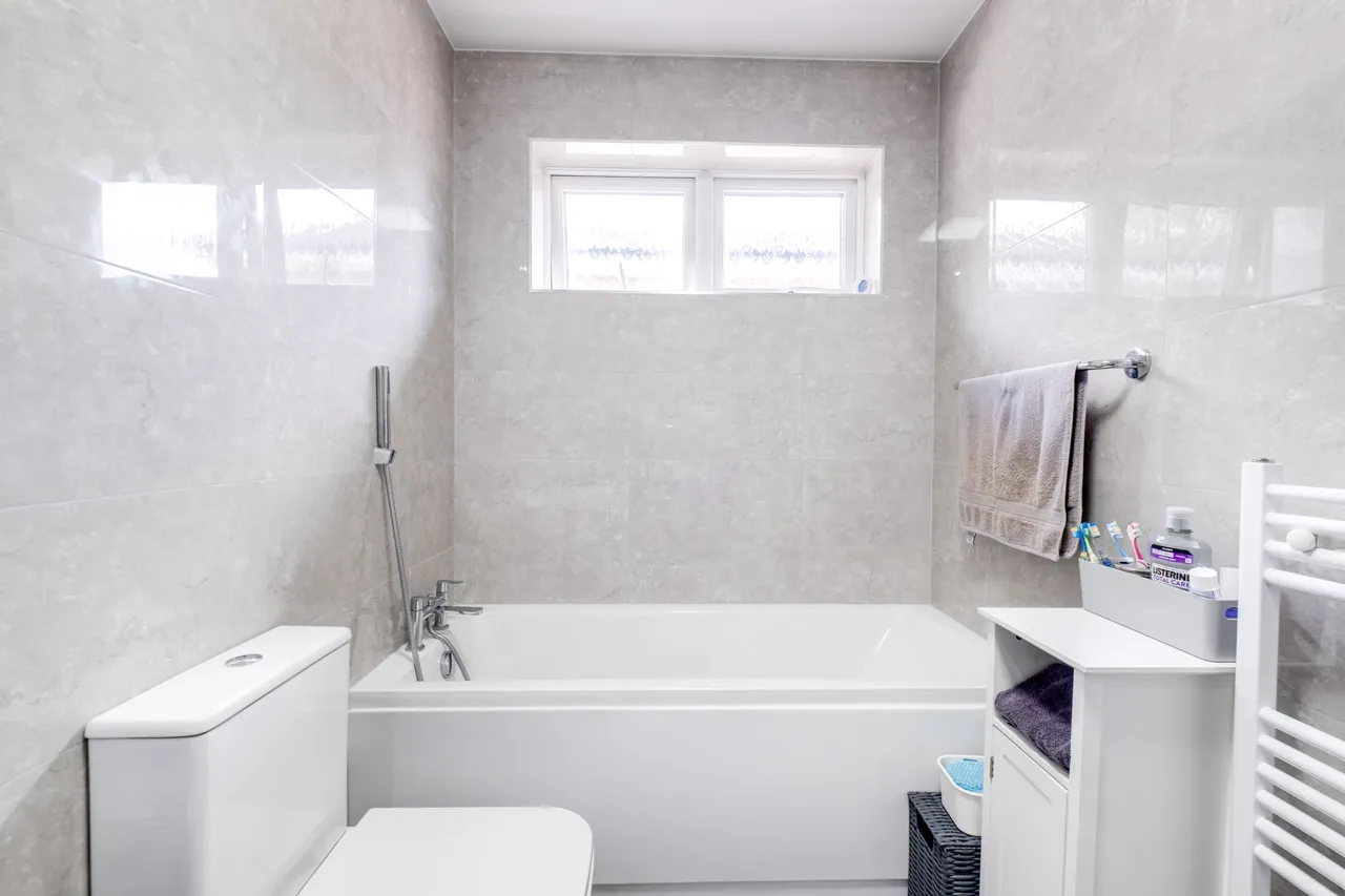 Bushey Close, Sutton Coldfield, Sutton Coldfield, B74 3JG, photo 31