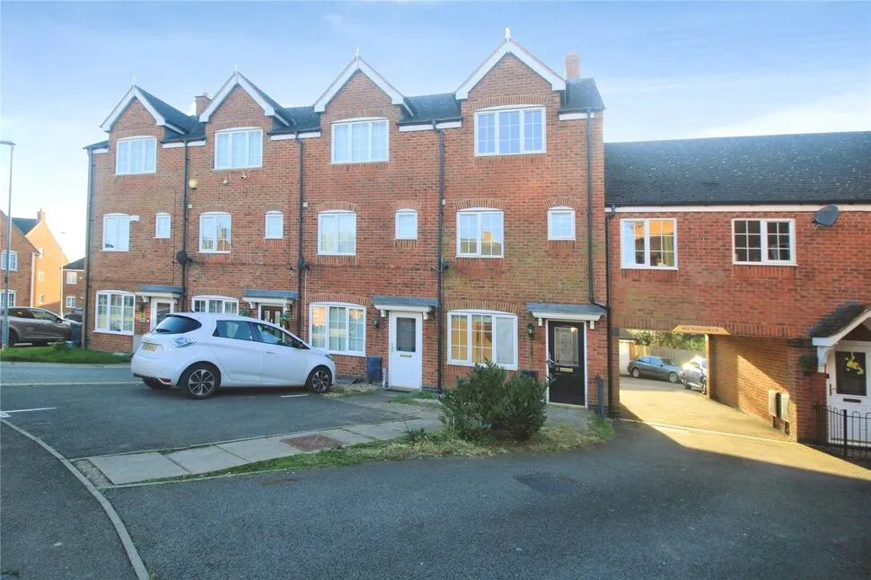 4 bed house for sale — Berrywell Drive, Barwell, Leicestershire, LE9