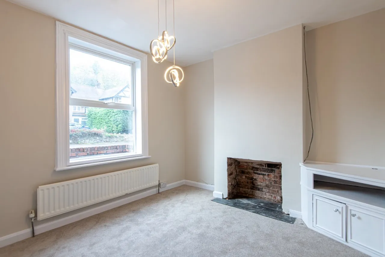 Holyhead Road, Oakengates, TF2, photo 7
