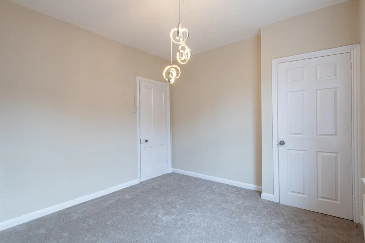 Holyhead Road, Oakengates, TF2, photo 8