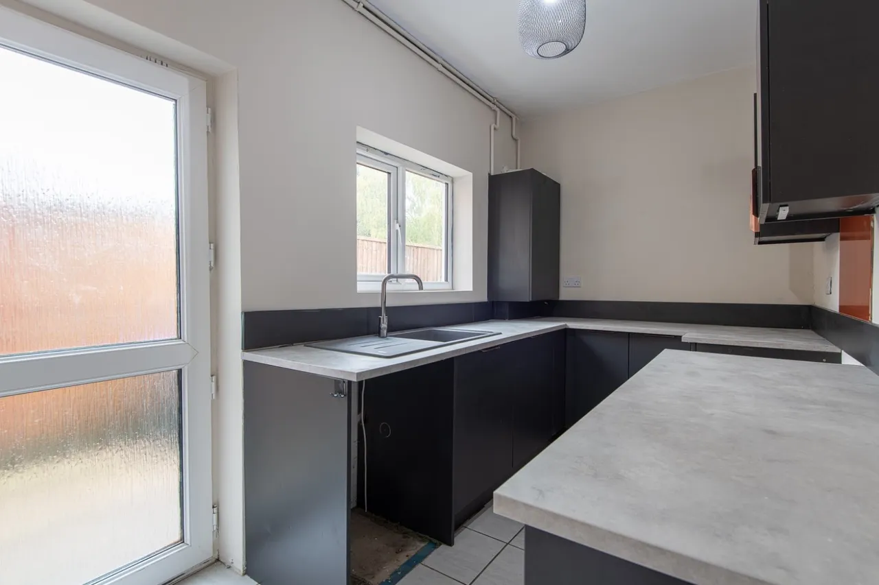 Holyhead Road, Oakengates, TF2, photo 5
