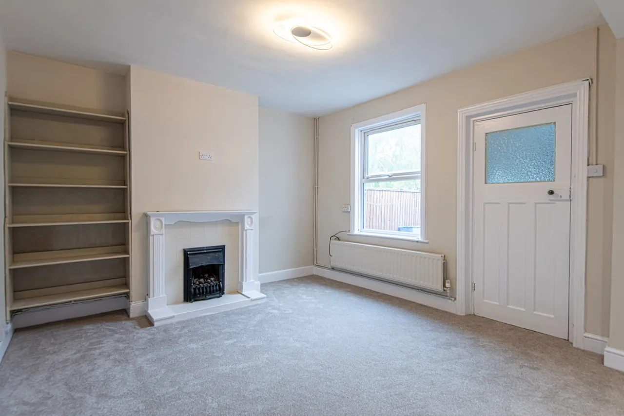 Holyhead Road, Oakengates, TF2, photo 3