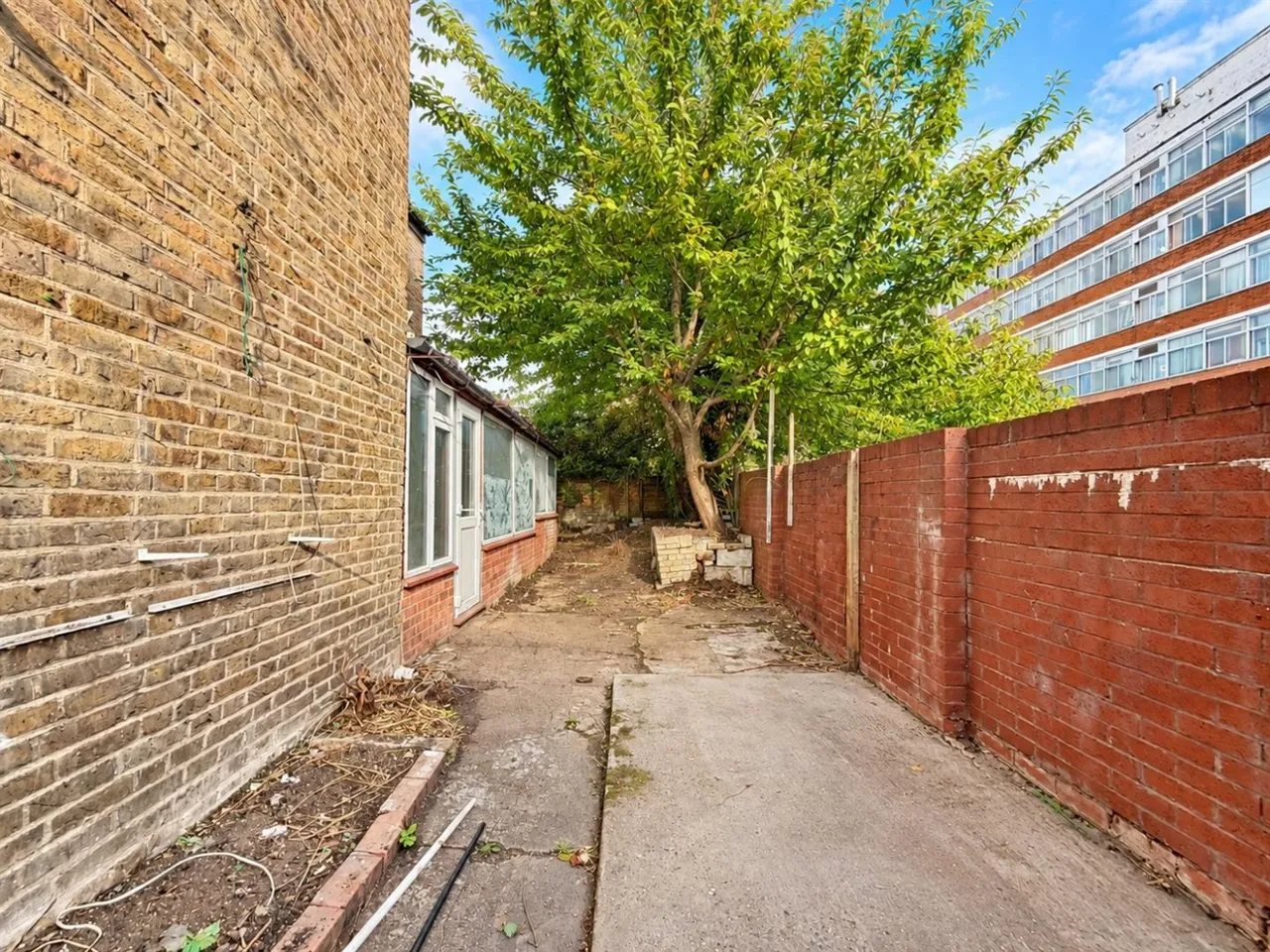 Semi-Detached For SaleUpton Road, Hounslow, TW3, photo 6