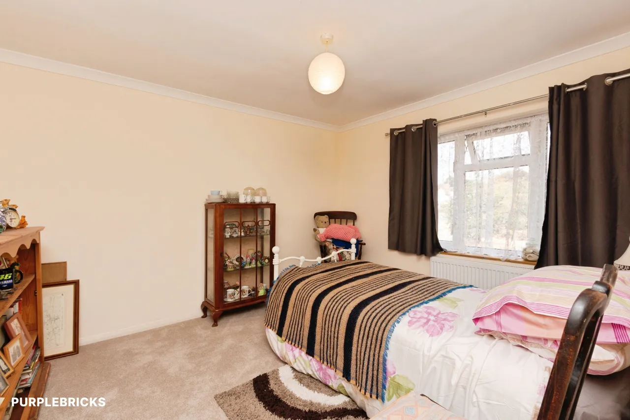 Little Heath Road, Woking, GU24, photo 23