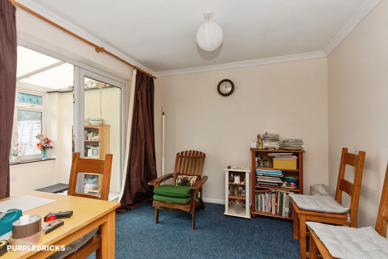Little Heath Road, Woking, GU24, photo 11