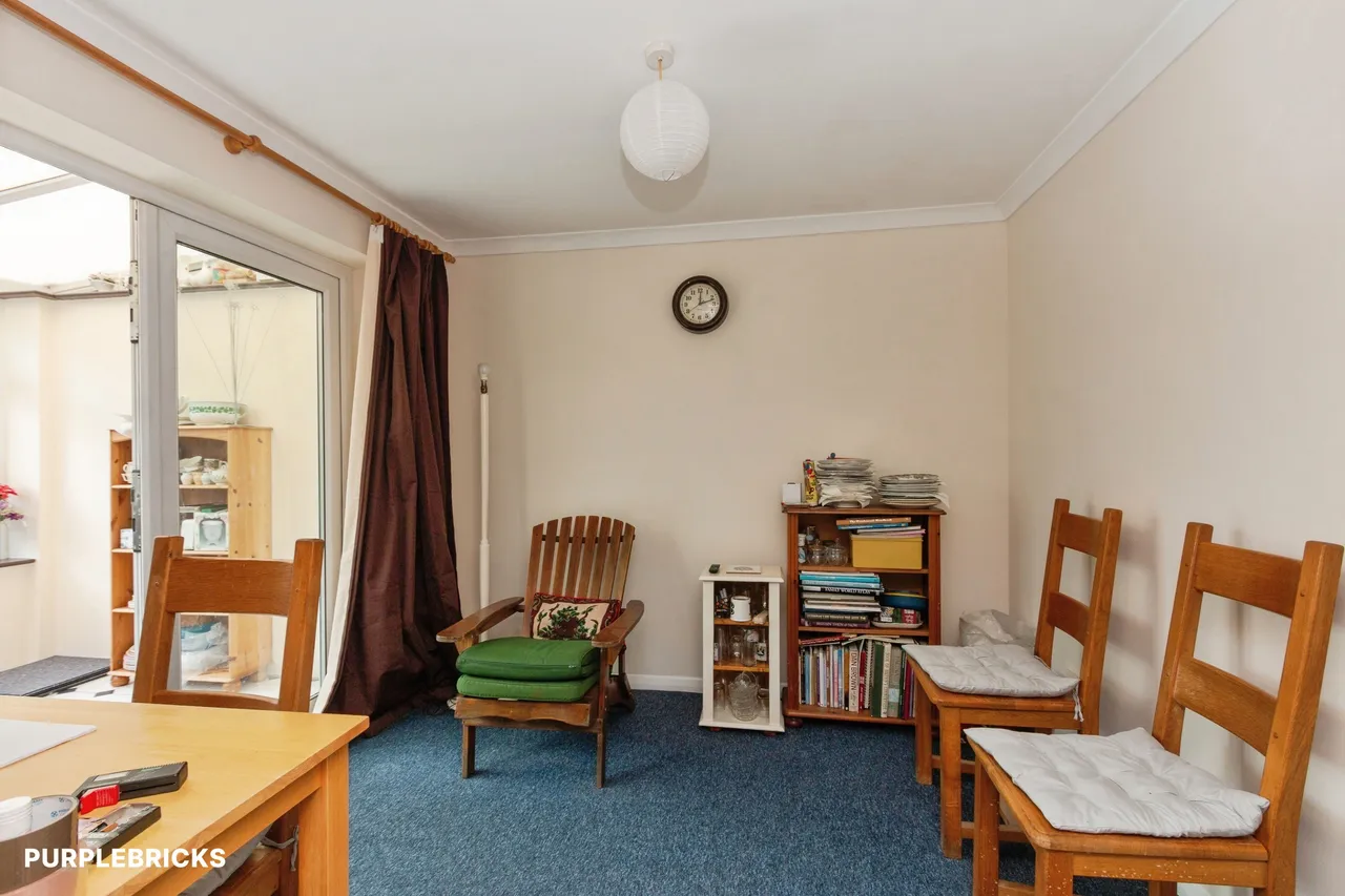 Little Heath Road, Woking, GU24, photo 10