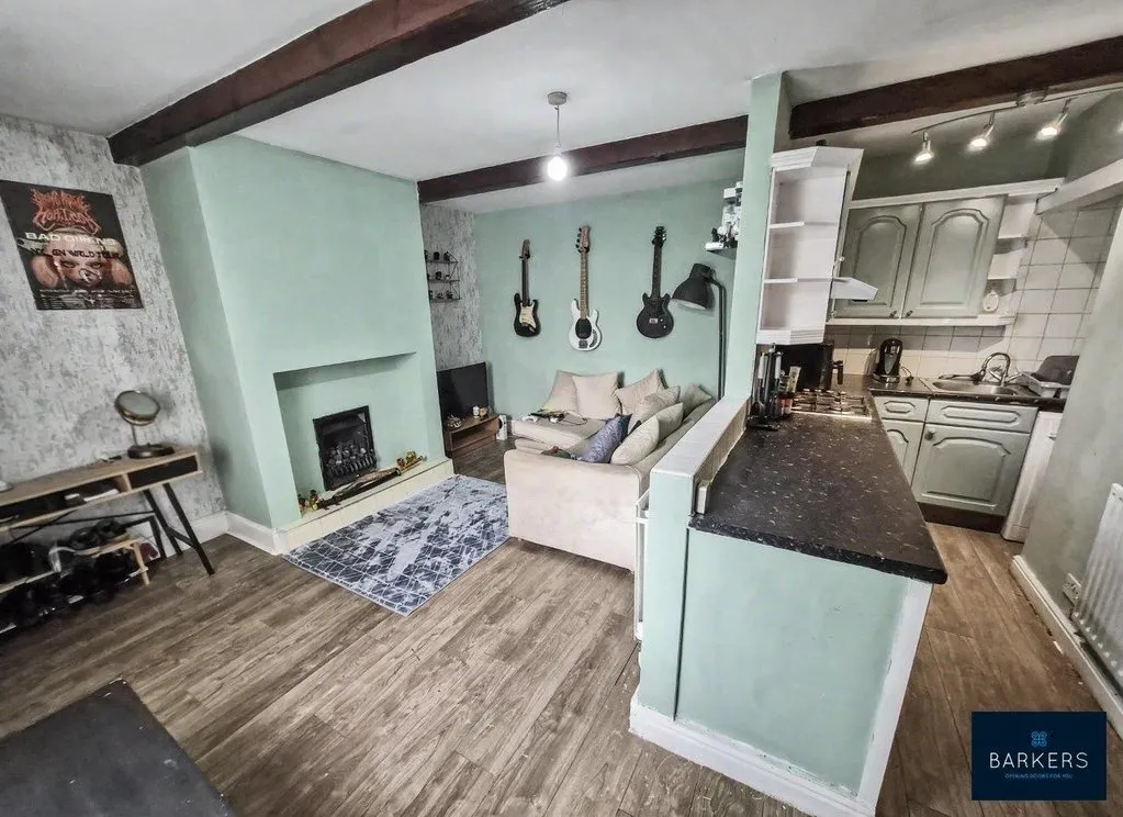 Pearl Street, Batley WF17 8HW, photo 2