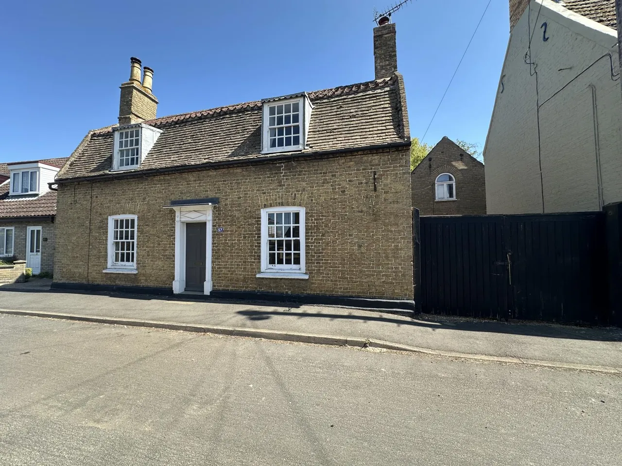 High Street, Haddenham, CB6, photo 30