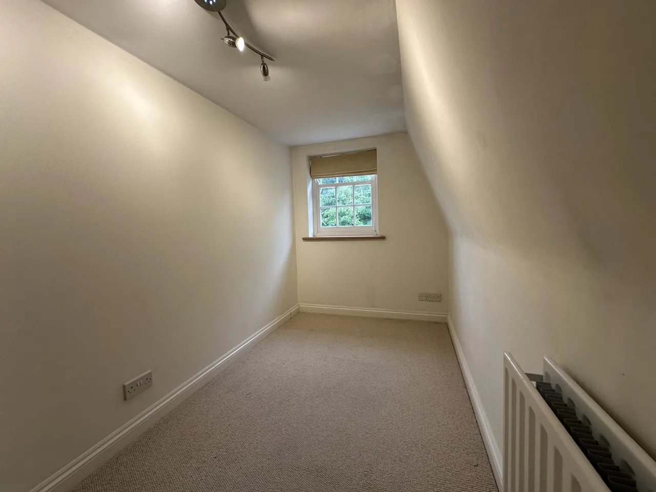 High Street, Haddenham, CB6, photo 23
