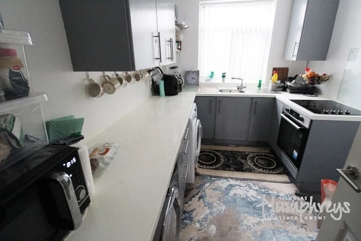 Brook Meadow Road, B34, photo 2