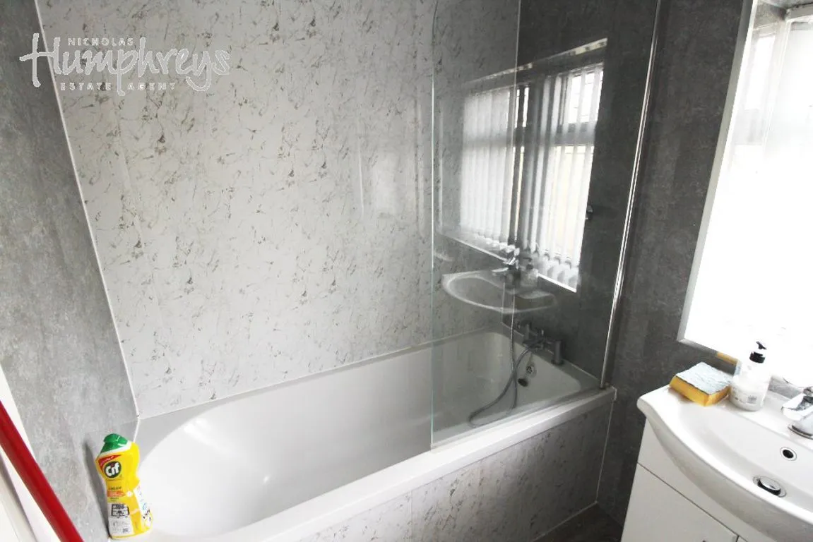 Brook Meadow Road, B34, photo 3