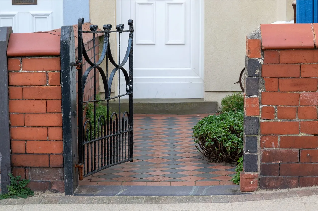 High Street, Rhosneigr, LL64, photo 19
