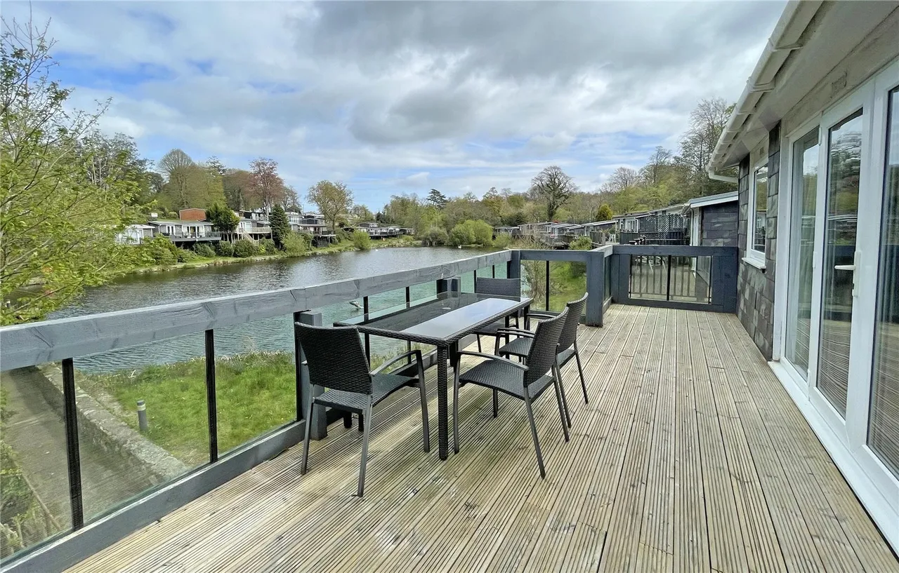 Glan Gwna Lodge, Caeathro, LL55, photo 2