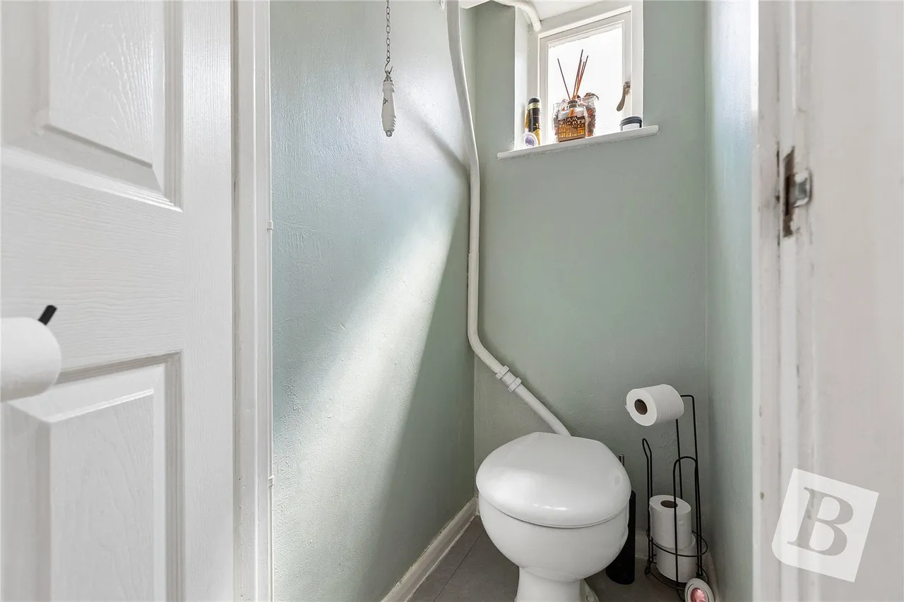 Albany Road, Chadwell Heath, RM6, photo 13