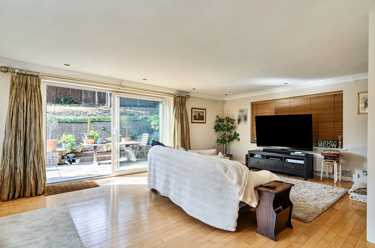 Redcrest Gardens, Camberley, GU15, photo 10