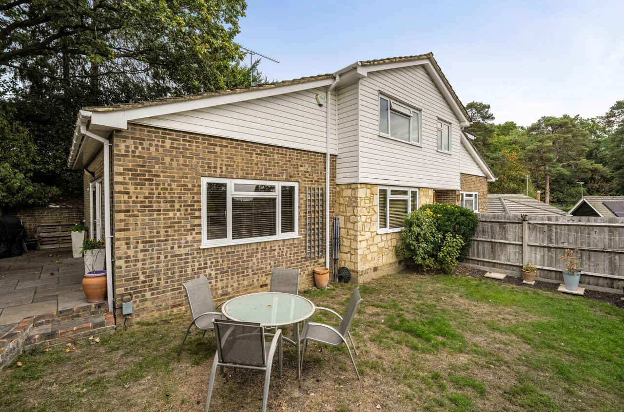 Redcrest Gardens, Camberley, GU15, photo 16