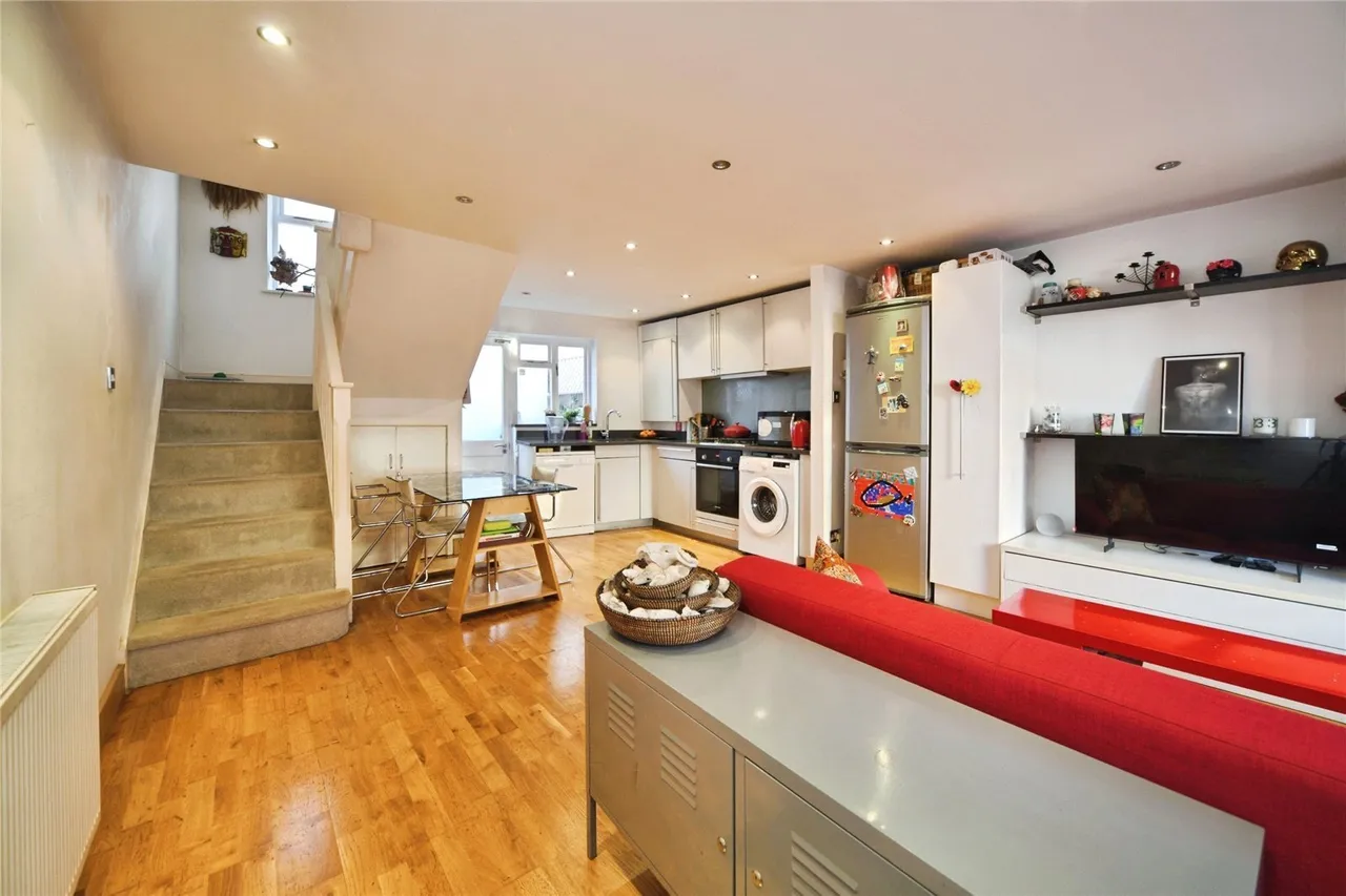 Bow Common Lane, Bow, E3, photo 7