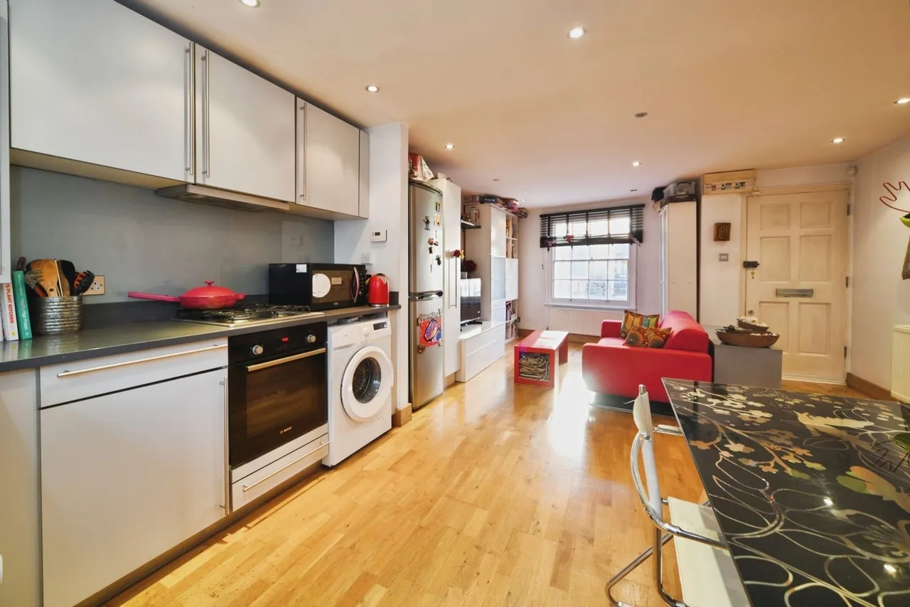 Bow Common Lane, Bow, E3, photo 3