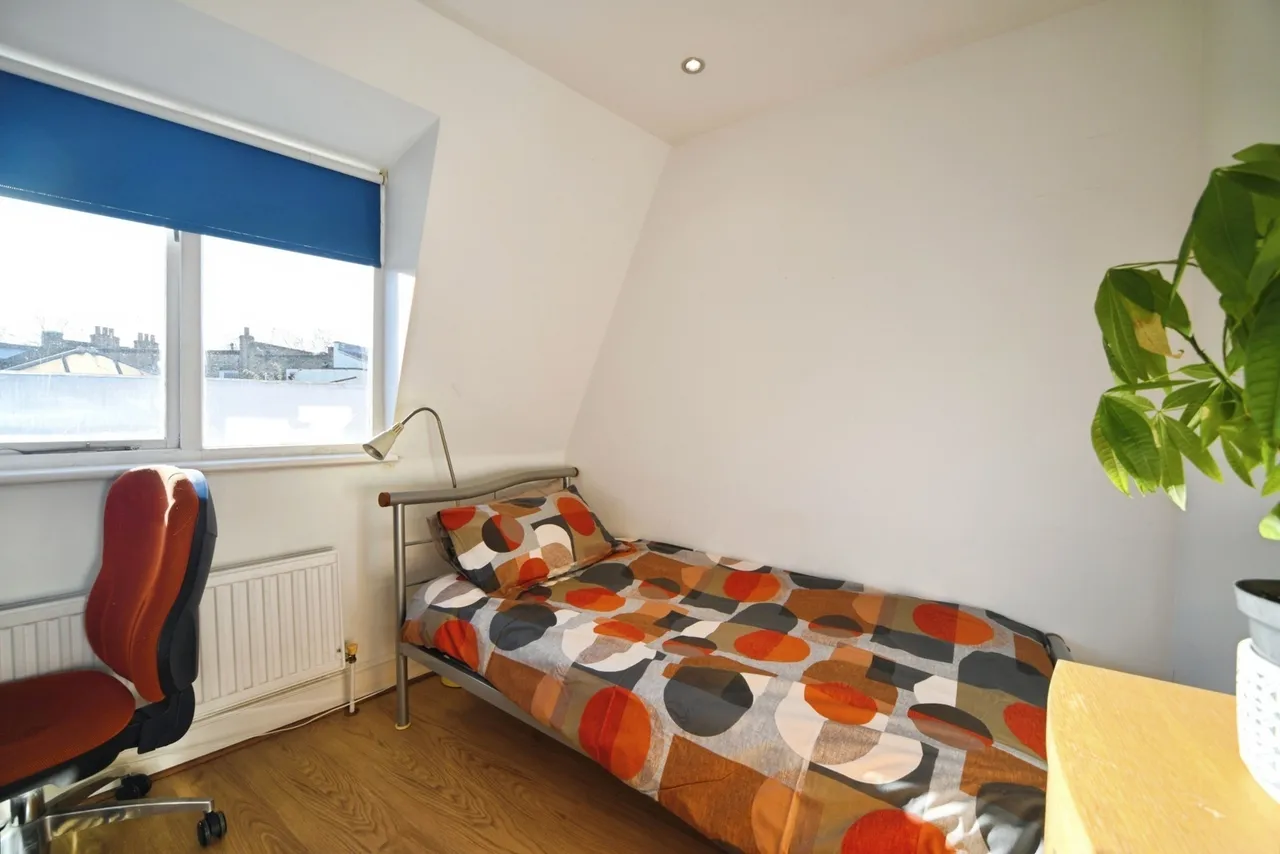 Bow Common Lane, Bow, E3, photo 23