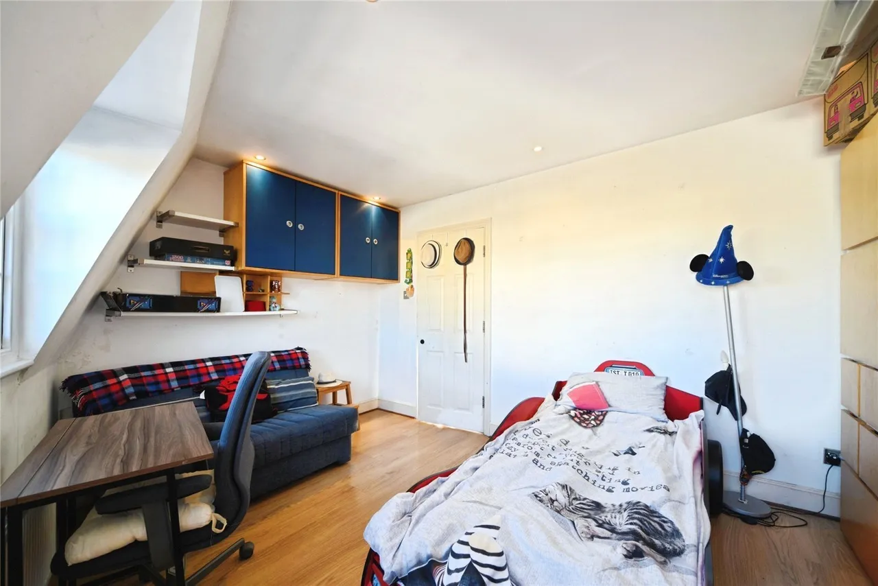Bow Common Lane, Bow, E3, photo 12