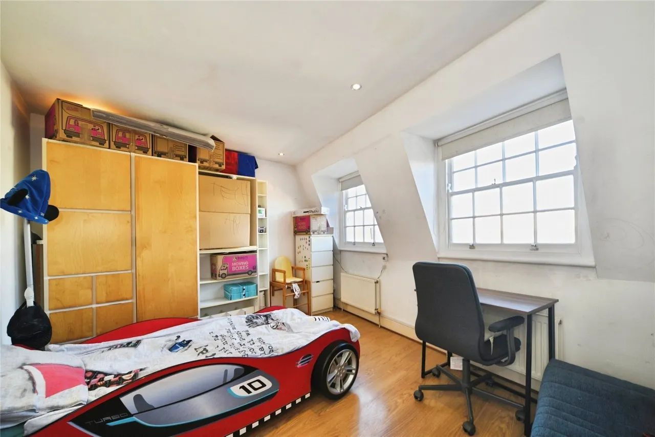 Bow Common Lane, Bow, E3, photo 11