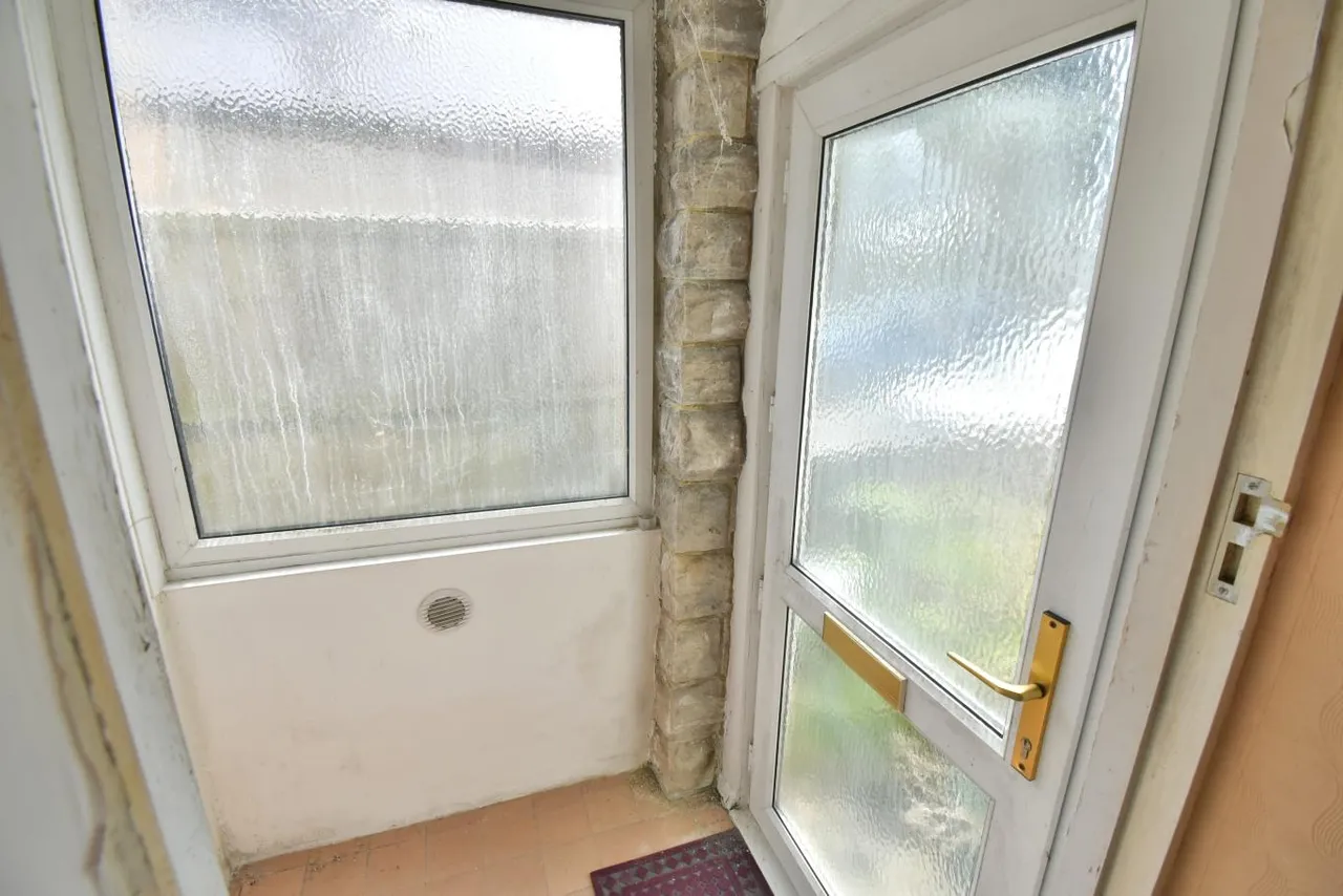 Melbury Close, BH22, photo 11
