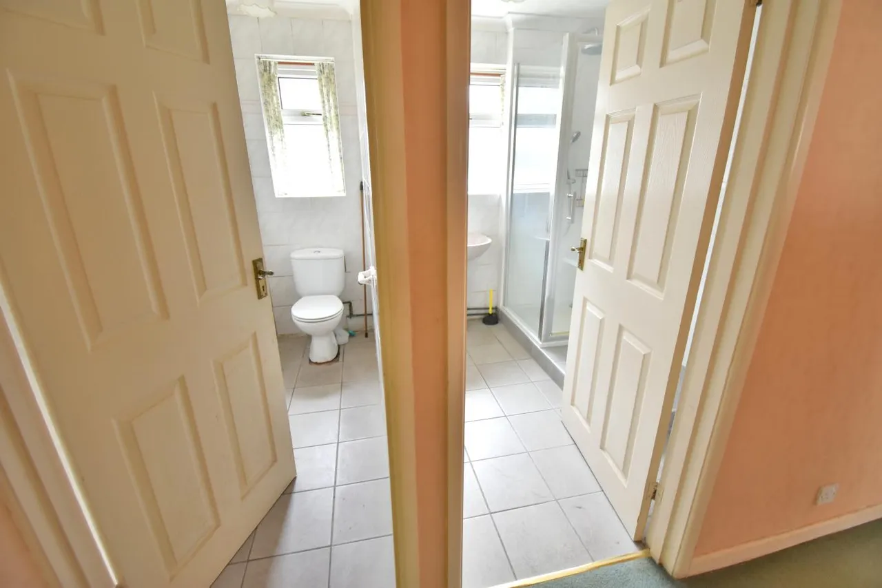 Melbury Close, BH22, photo 9