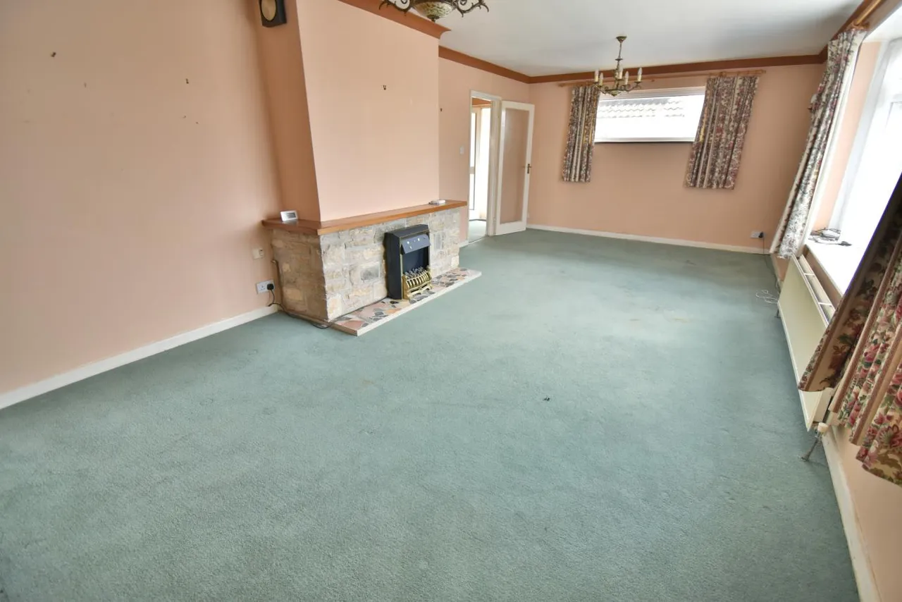 Melbury Close, BH22, photo 5
