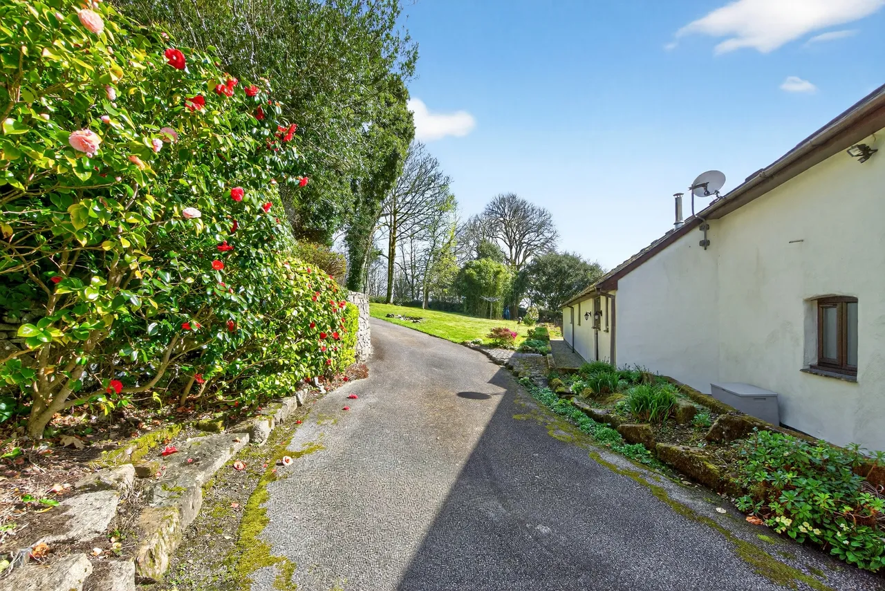 Tregullow, TR16, photo 17