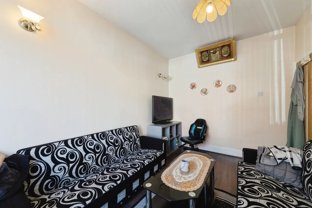 Hillfield Road, Birmingham, B11, photo 6