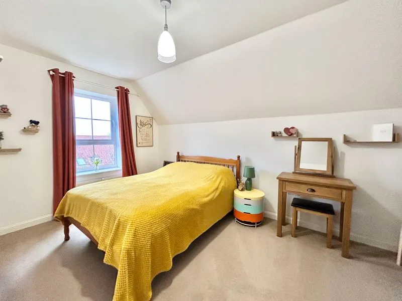 Design Drive, Dunstable LU6 1FS, photo 8