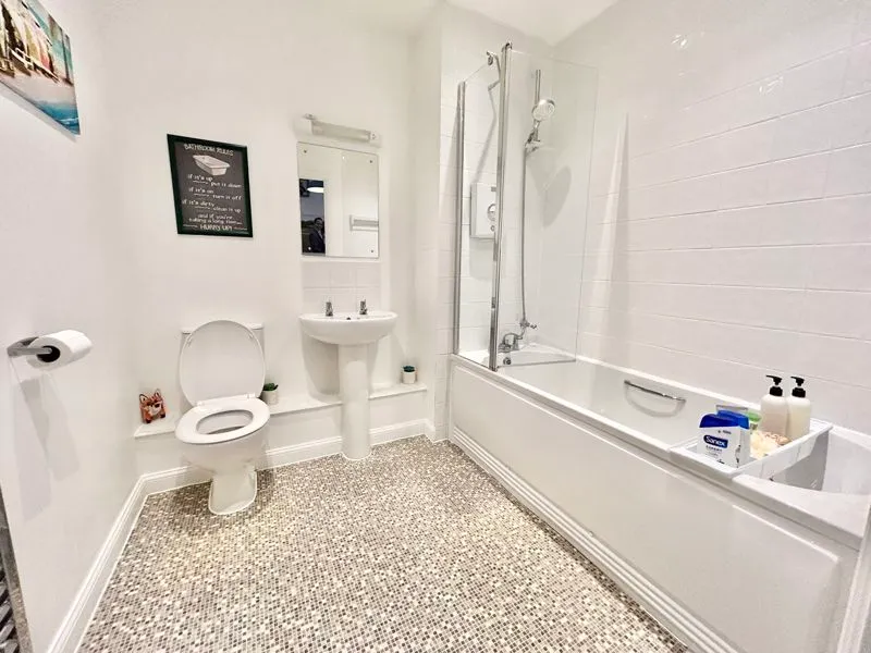 Design Drive, Dunstable LU6 1FS, photo 6