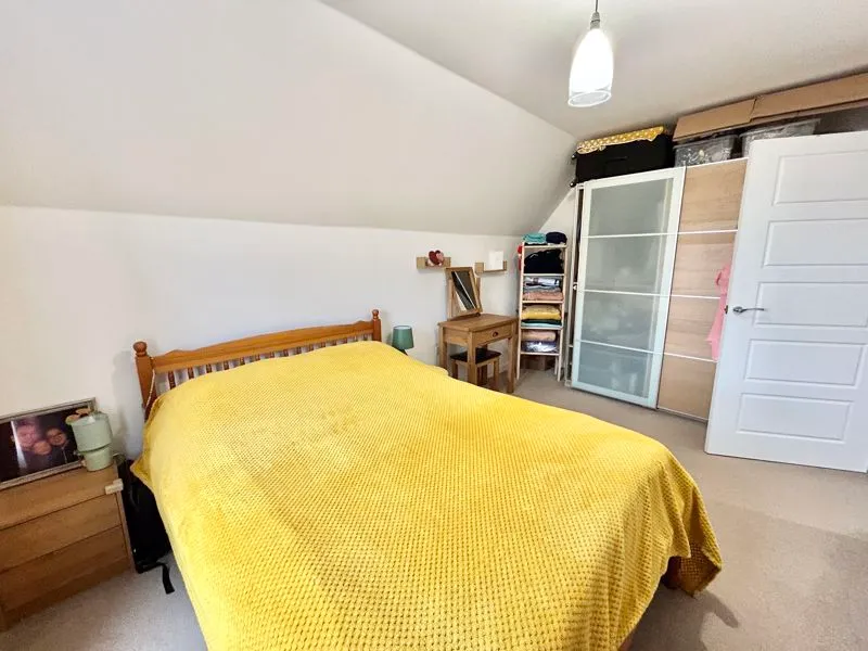 Design Drive, Dunstable LU6 1FS, photo 7
