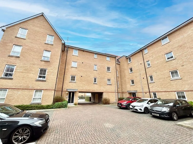 Design Drive, Dunstable LU6 1FS, photo 11