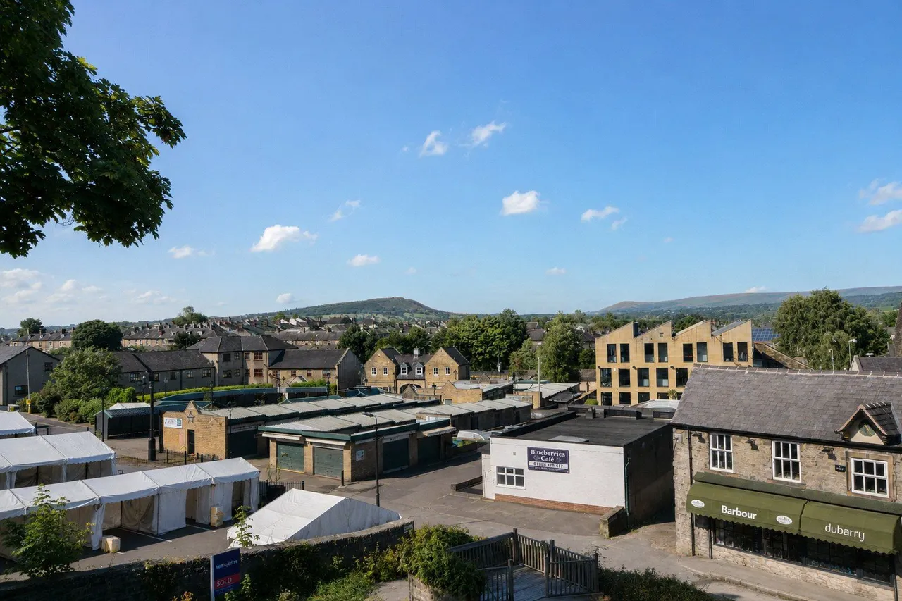 New Market Street, Clitheroe, BB7, photo 2