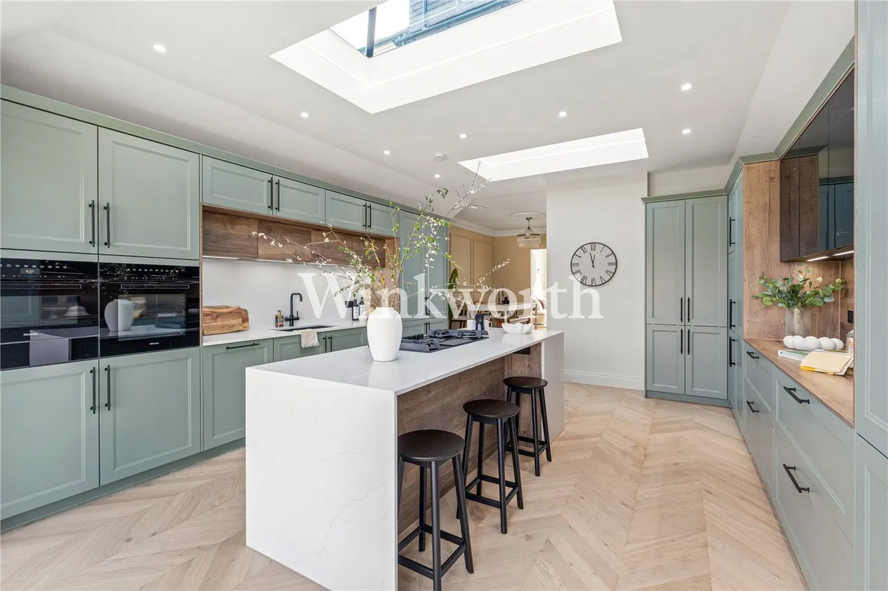 Downhills Park Road, London, N17, photo 14