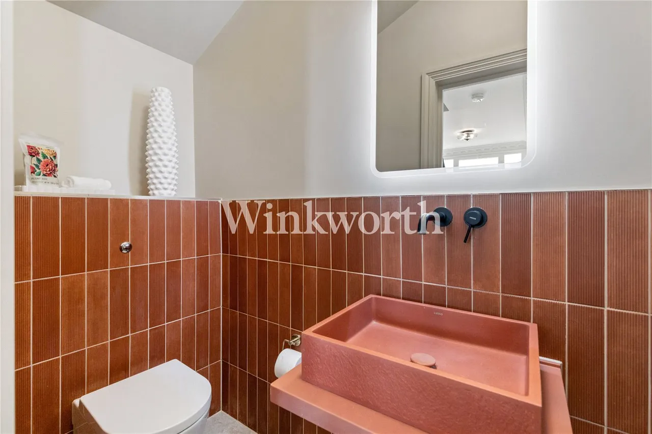 Downhills Park Road, London, N17, photo 17