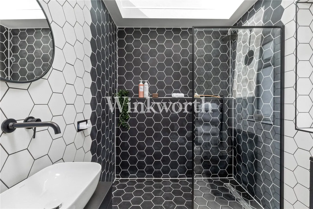 Downhills Park Road, London, N17, photo 28