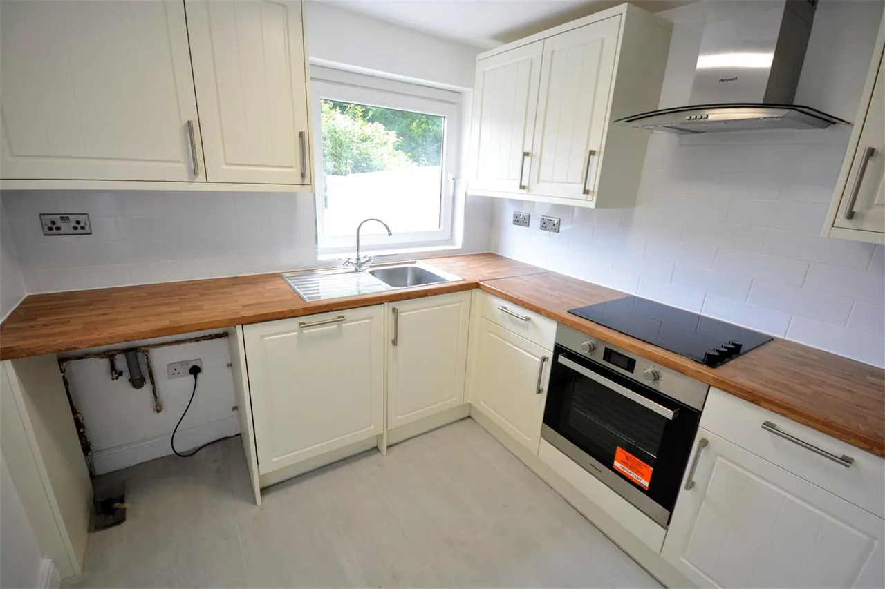 Malden Road, Cheam, Sutton, Surrey, SM3 8QZ, photo 4