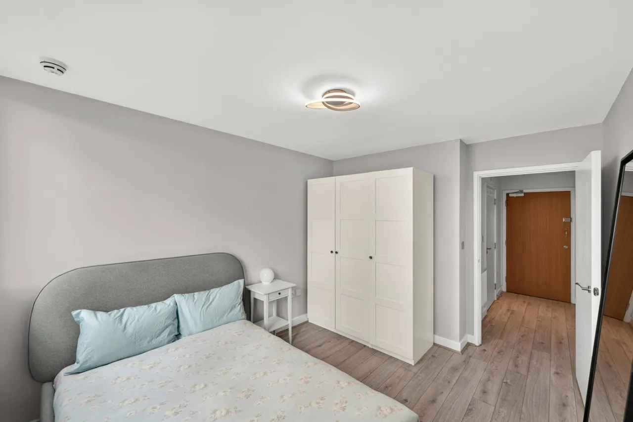 Blackwall Way, London, E14, photo 4