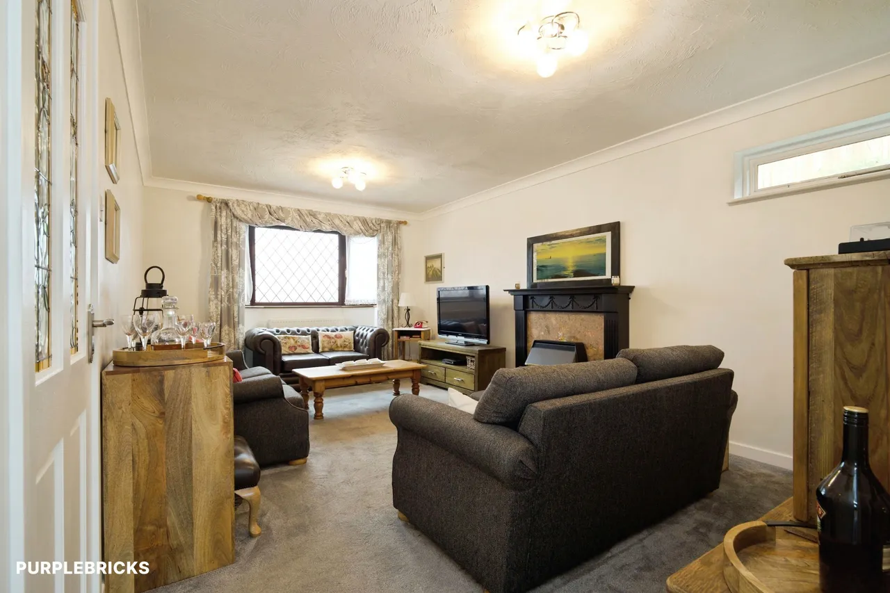 Cranwood Drive, Huddersfield, HD5, photo 3