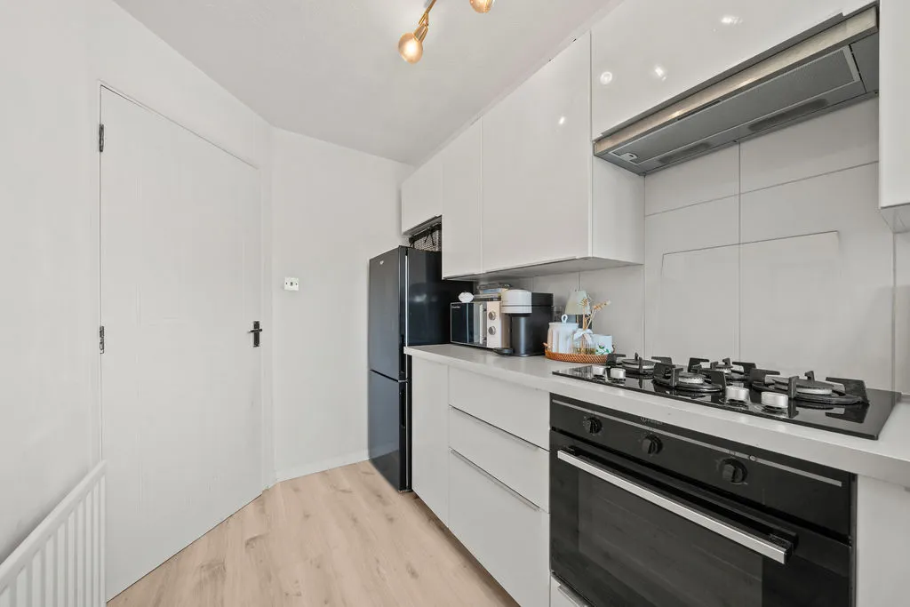 Mayfield Road Hersham, Walton-On-Thames KT12 5HZ, photo 7