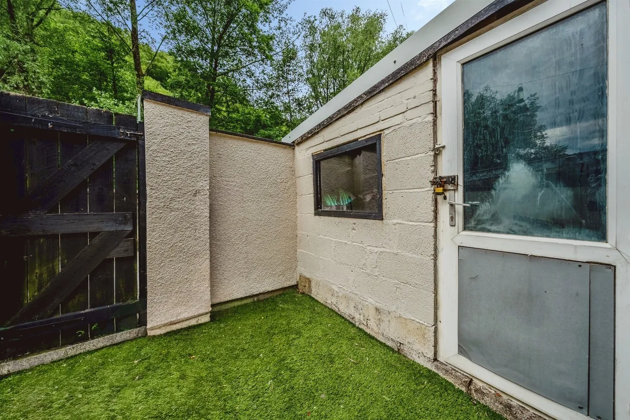 Meadow Street, Abertillery, NP13, photo 8