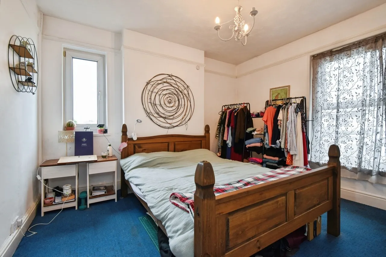 High Street, Ammanford, SA18, photo 6