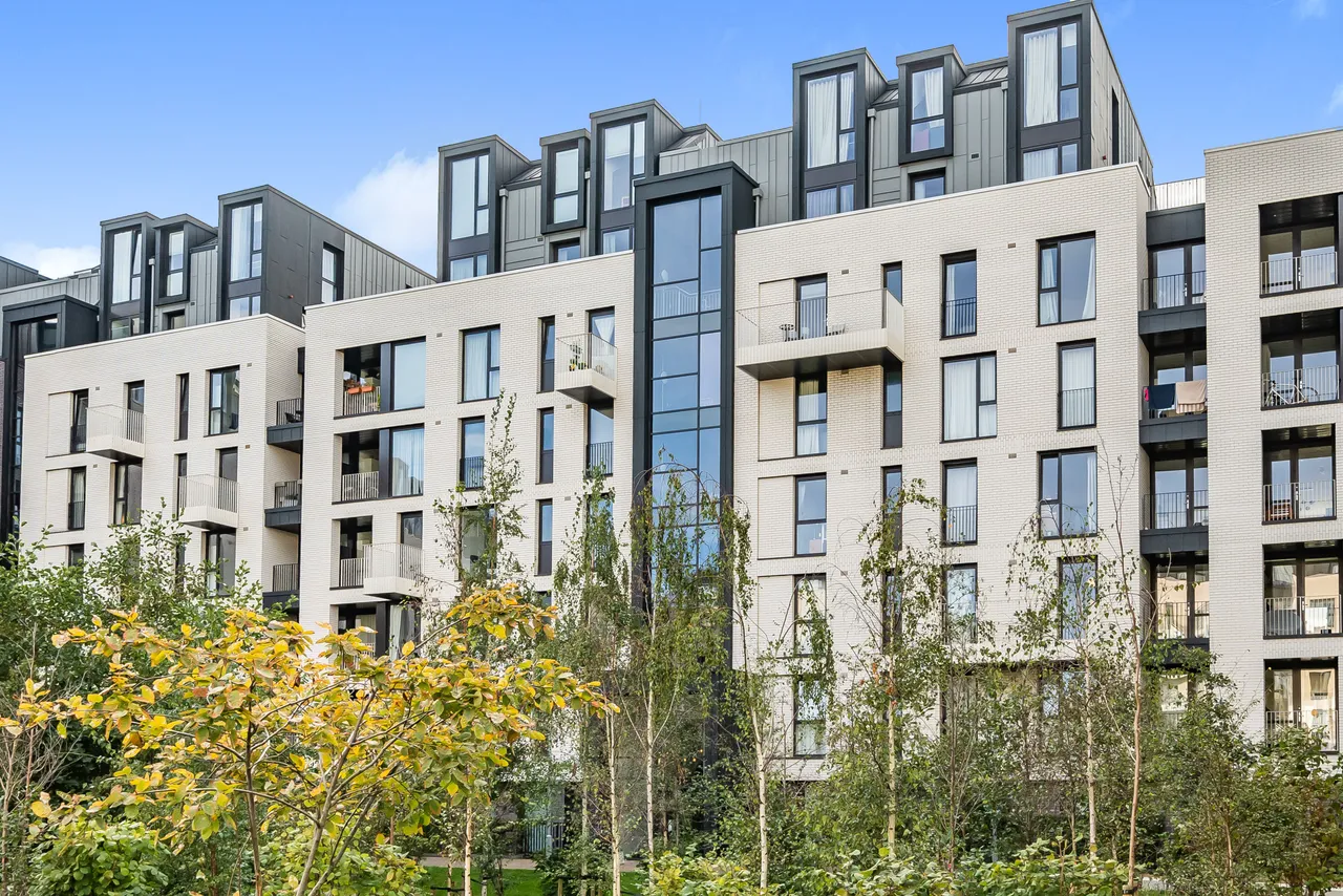 3 bed flat to rent, London, E15
