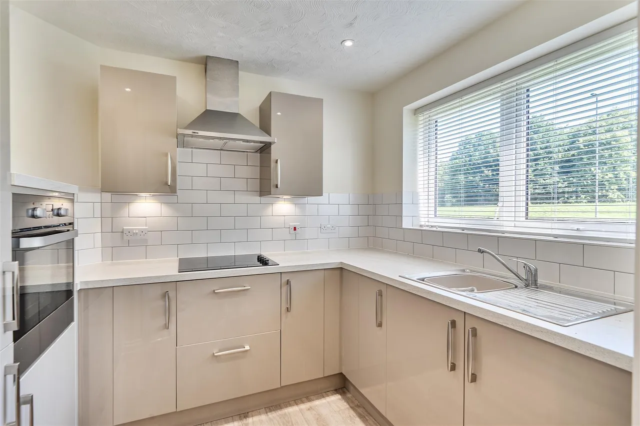 Normandy Drive, Yate, BS37, photo 2