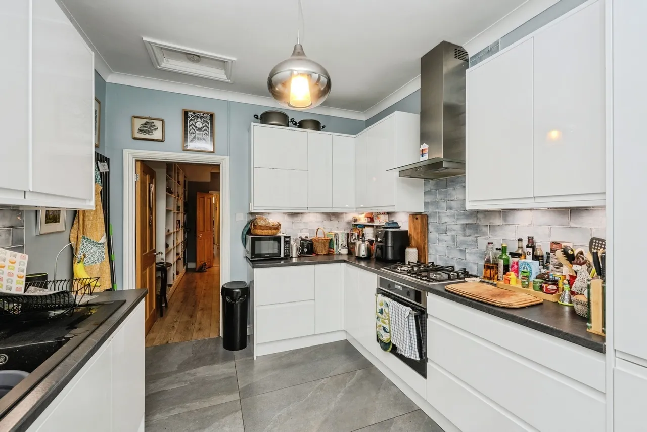 Glevering Street, Llanelli, SA15, photo 9