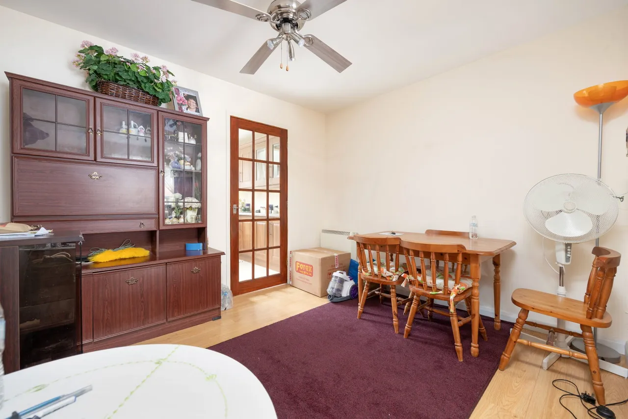Kemp Close, Devizes, SN10, photo 4